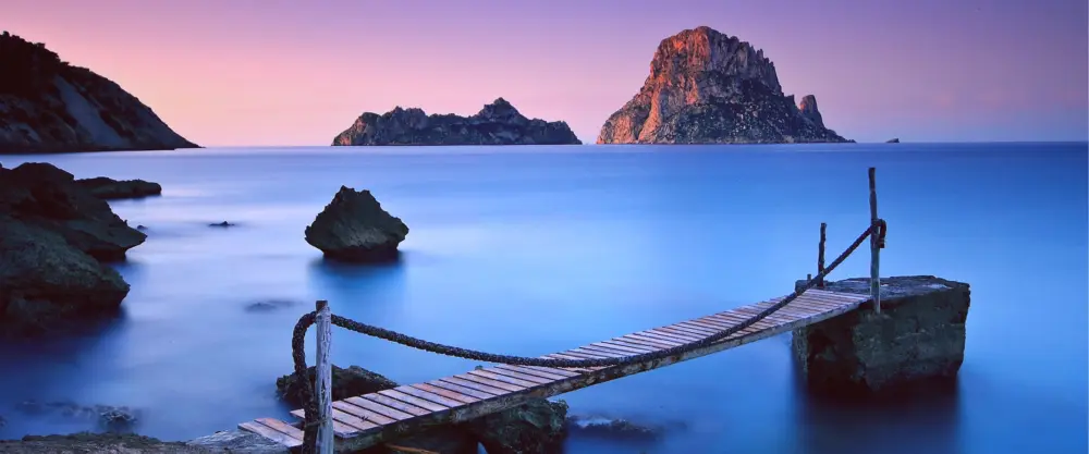 宁静海岛日暮时分木桥风光 3840×1600