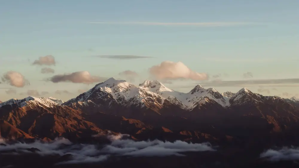 雪山云海壮丽风光壁纸 7281×4096