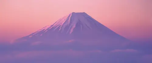粉色天空下的雪山之巅 3840×1600 缩略图