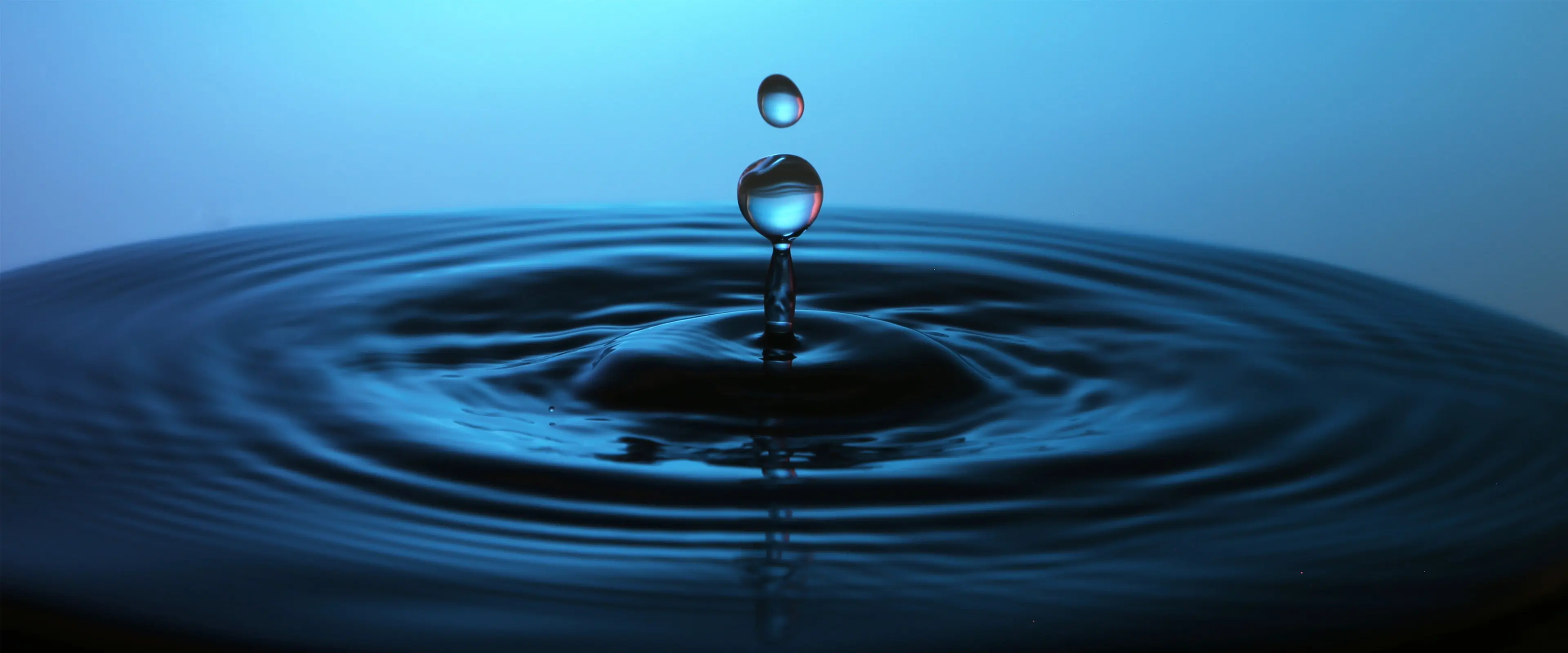 水滴涟漪壁纸 3840×1600 预览图