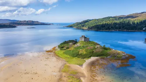 海岛古堡风光 3840×2160 缩略图