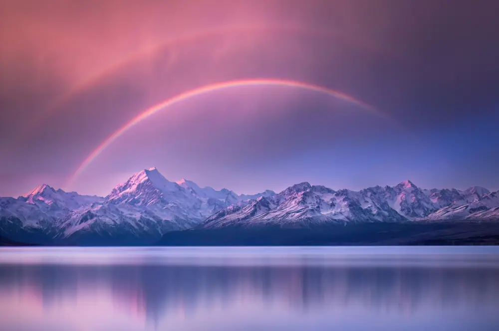 雪山彩虹湖面倒影唯美自然风光壁纸