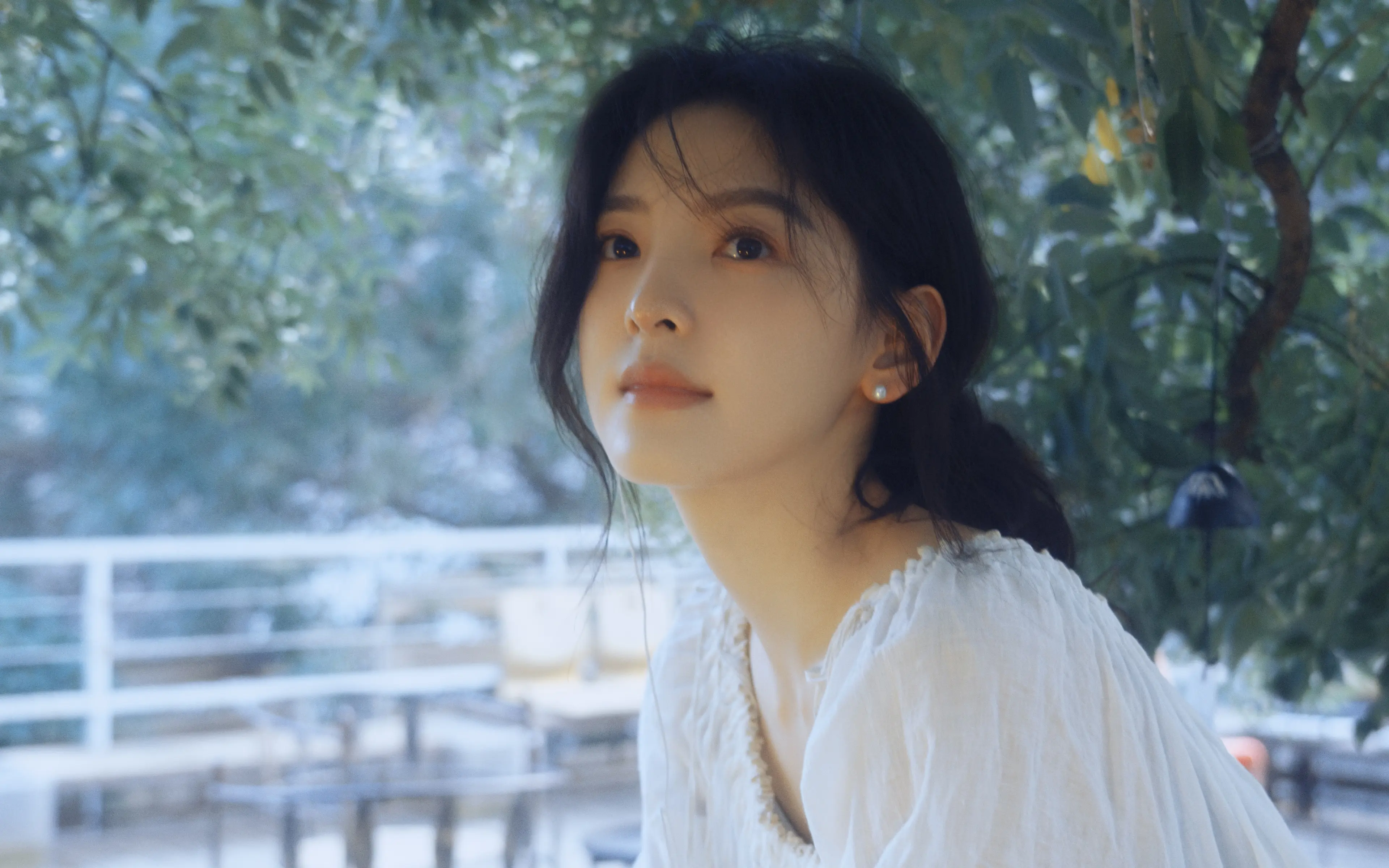 温柔少女的户外时光 3840×2400 预览图